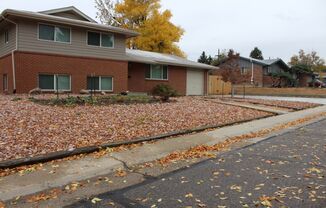 Charming 2 BR/1 3/4 BA Home in Northglenn!!