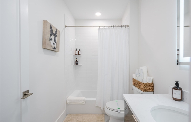 Studio, 1 bath, 450 sqft, $4,500, Unit 404FURNISHE