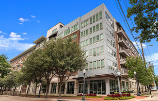 Luxury Dallas Apartments in Uptown