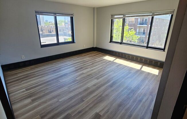 Studio, 1 bath, 352 sqft, $975, Unit 316-603