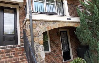 2 beds, 3.5 baths, $2,995