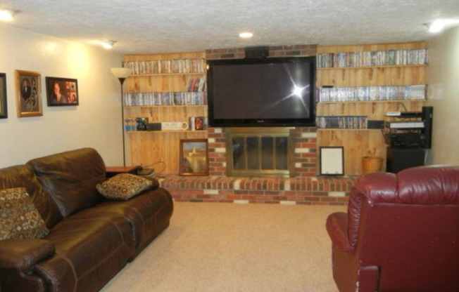 2051 HUGHES DR