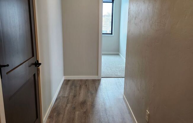 2 beds, 1 bath, 966 sqft, $1,500, Unit 201