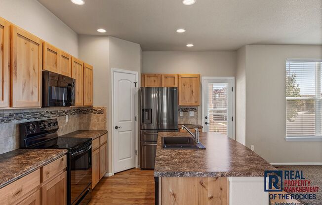 Amazing 4 Bed 3.5 Bath House in Severance!