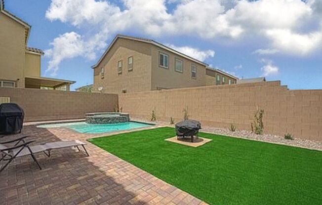 Gorgeous Pool & Spa Home