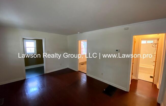 2 beds, 1 bath, $1,095