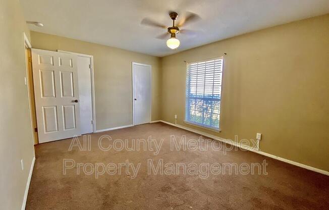 801 IRWIN DR