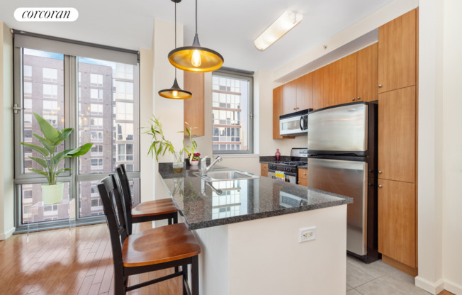1 bed, 1 bath, 813 sqft, $4,000, Unit 12M