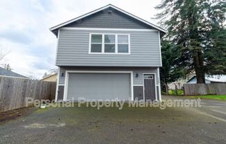 3308 E 24 CIR