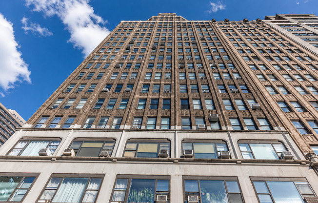 1 bed, 1.5 baths, 1,066 sqft, $6,000, Unit 5D