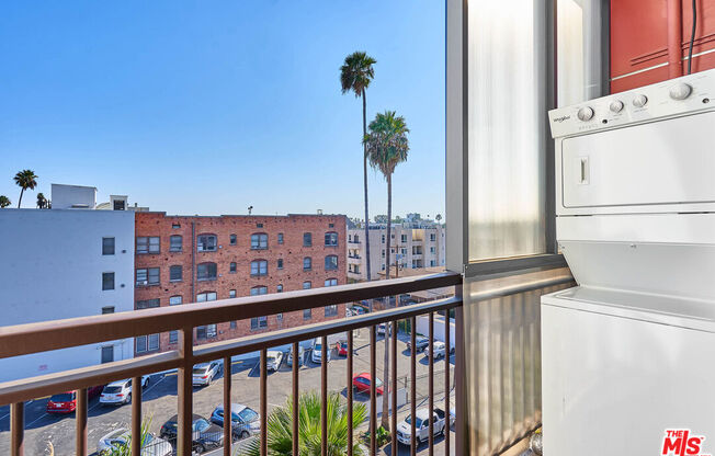 2 beds, 2 baths, 1,150 sqft, $2,750, Unit 205
