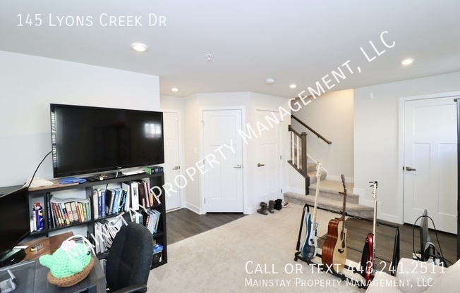 145 LYONS CRK DR