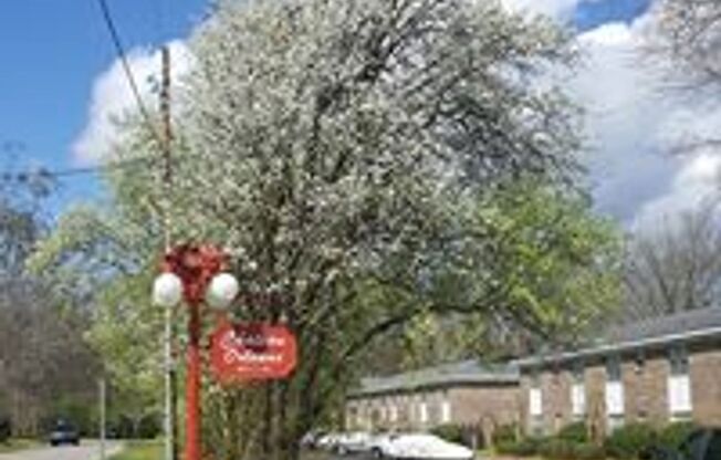Chateau Orleans Apartments