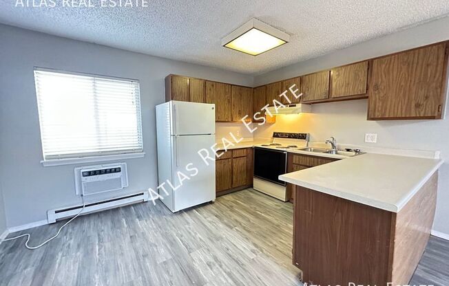 2 beds, 1 bath, 600 sqft, $1,075