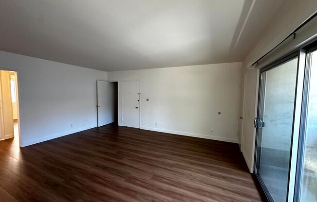 119 - 121 N Hillcrest Blvd