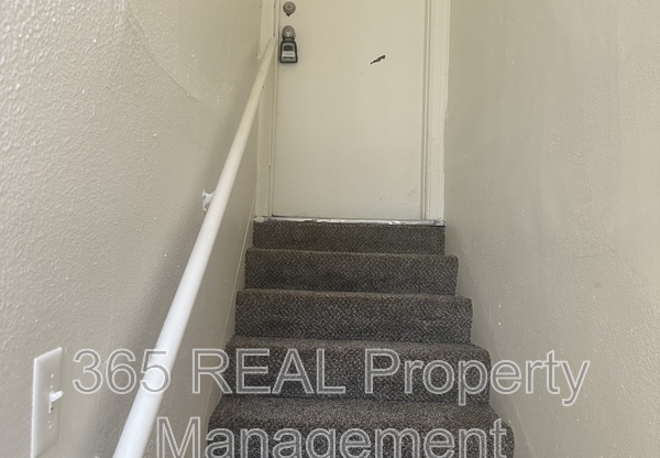 1227 12 AVE