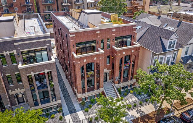 3343 N. Kenmore
