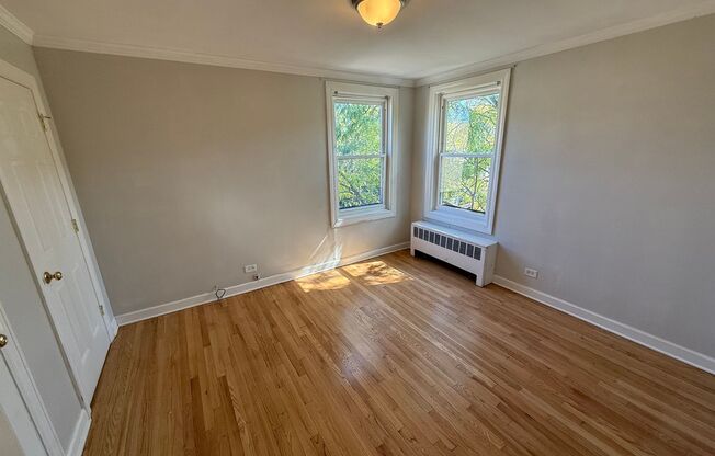 2950-2954 West Arthur Avenue