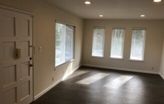 1 bed, 1 bath, $1,900, Unit 11