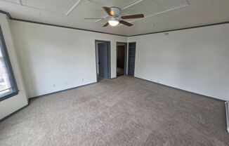 2003 W Mallon Ave