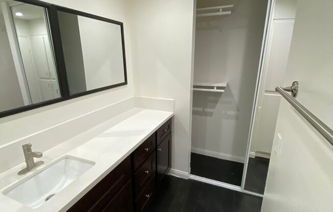 1 bed, 1 bath, 690 sqft, $2,895, Unit 115