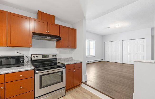 555-565 N Kent St