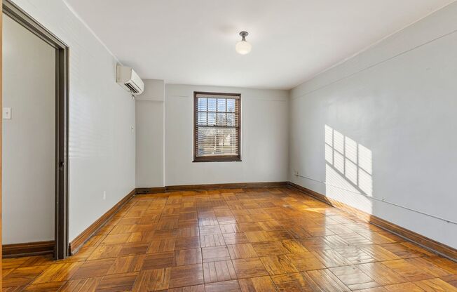 1 bed, 1 bath, 530 sqft, $895, Unit 319