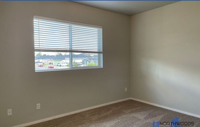 2 beds, 1 bath, $1,575