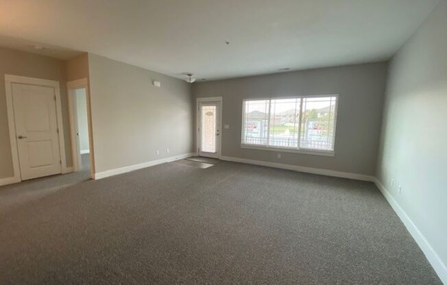 2 beds, 2 baths, 1,163 sqft, $2,068, Unit 2201-101