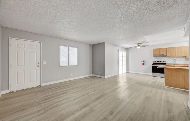 1305 Kari Lee Ct. 4 Plex