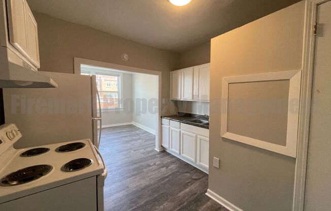 Studio, 1 bath, 450 sqft, $650, Unit 306