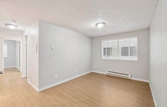 3 beds, 2 baths, 643 sqft, $2,000, Unit B105