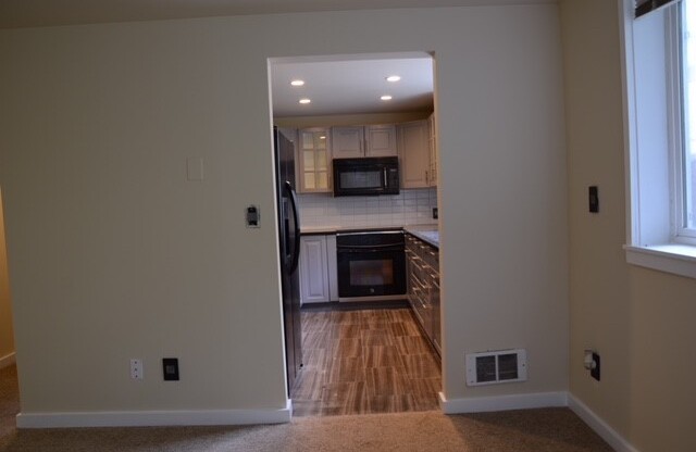 65th St NW 1409