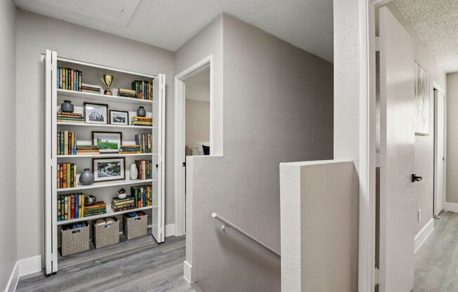 2 beds, 1.5 baths, 856 sqft, $1,764, Unit 1009