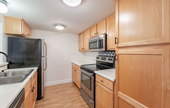 2 beds, 1 bath, $1,545, Unit #105