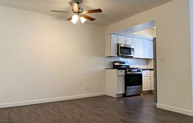 2 beds, 2 baths, 930 sqft, $2,495, Unit 205