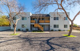Central Scottsdale Newly Renovated Ground Level Apartment!