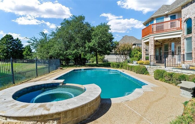 905 BRAZOS DR
