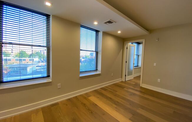 2 beds, 2 baths, 700 sqft, $2,695, Unit 503