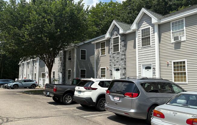 2 beds, 1 bath, $2,000