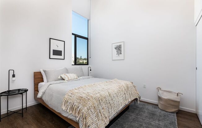 2 beds, 2 baths, 1,084 sqft, $5,150, Unit 610
