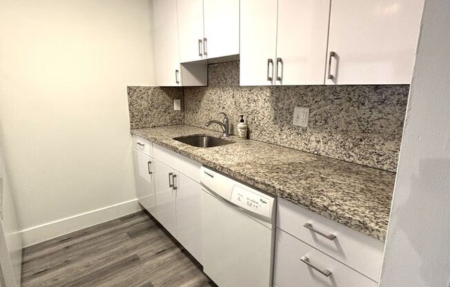 Beautiful and renovated apt in Kendall