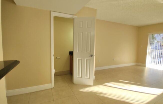 2 beds, 1.5 baths, $2,300, Unit #201