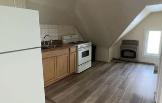 1 bed, 1 bath, 600 sqft, $500