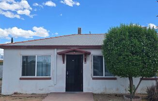 1 bed, 1 bath, 600 sqft, $825, Unit 4