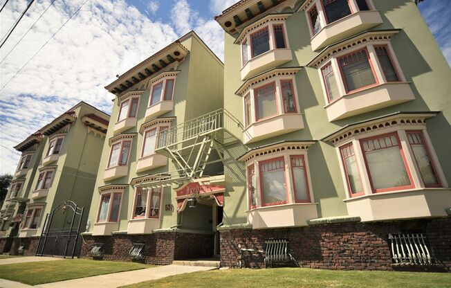 2p007 - 530-536 41st St. Oakland