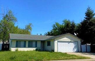 Nice House in South Redding!!