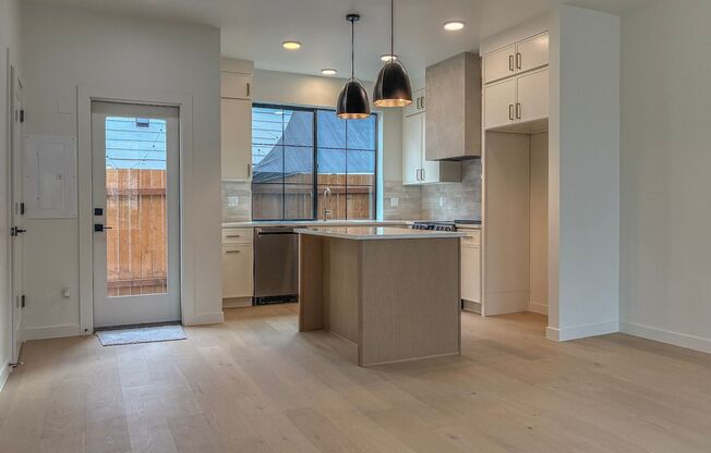 *** Alberta District Brand New 2 Bedroom Townhome Ready for Move- In ***