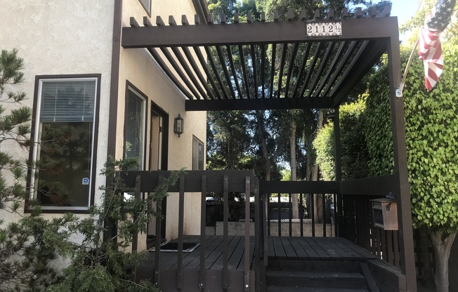 Pullman Duplex