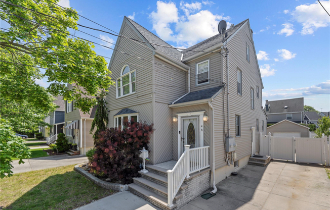 46 KENMORE RD